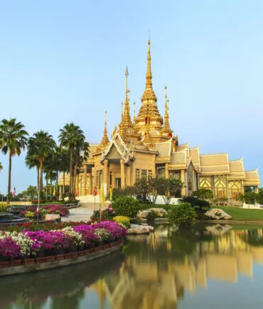 Thailand temple and cultural travel experience